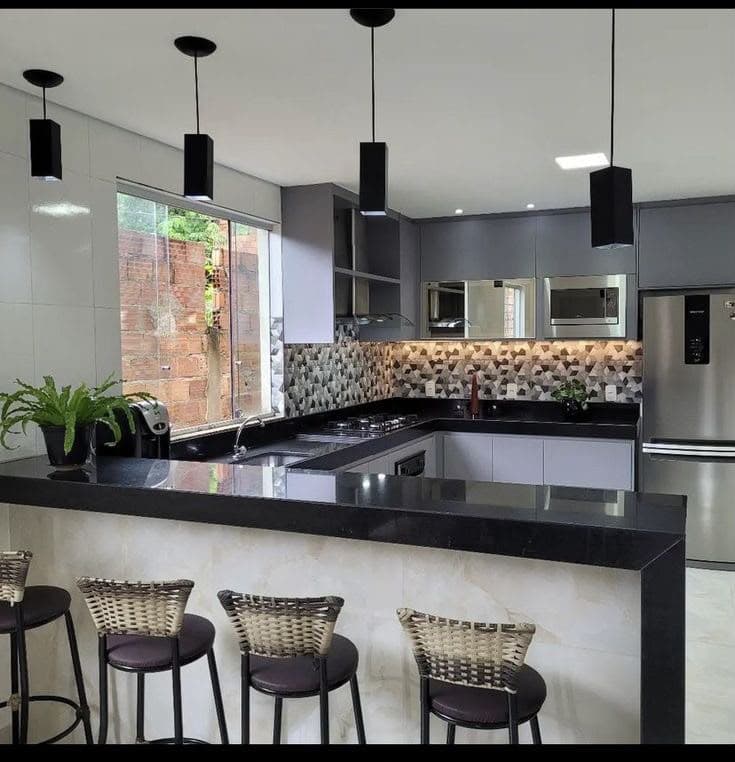 Cocina moderna con isla central